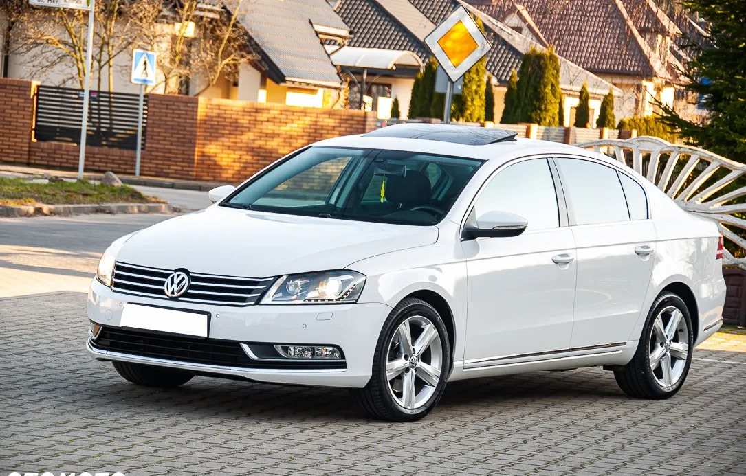 Volkswagen Passat cena 41900 przebieg: 225000, rok produkcji 2013 z Wyszków małe 742